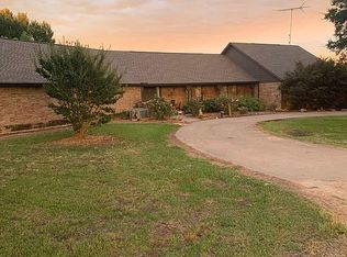 831 County Road 3685, Ladonia, TX 75449
