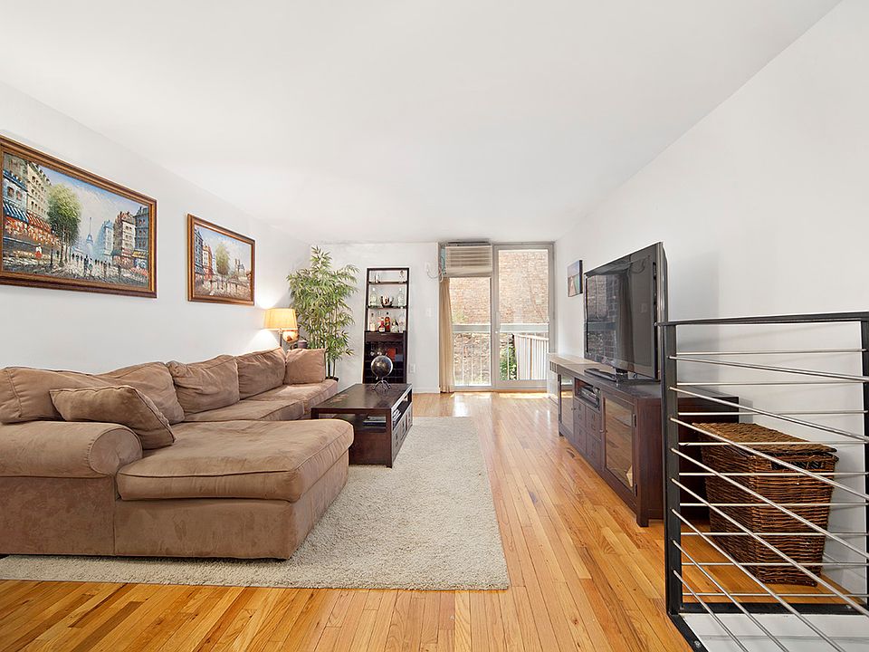 2nd image of 184 Thompson St