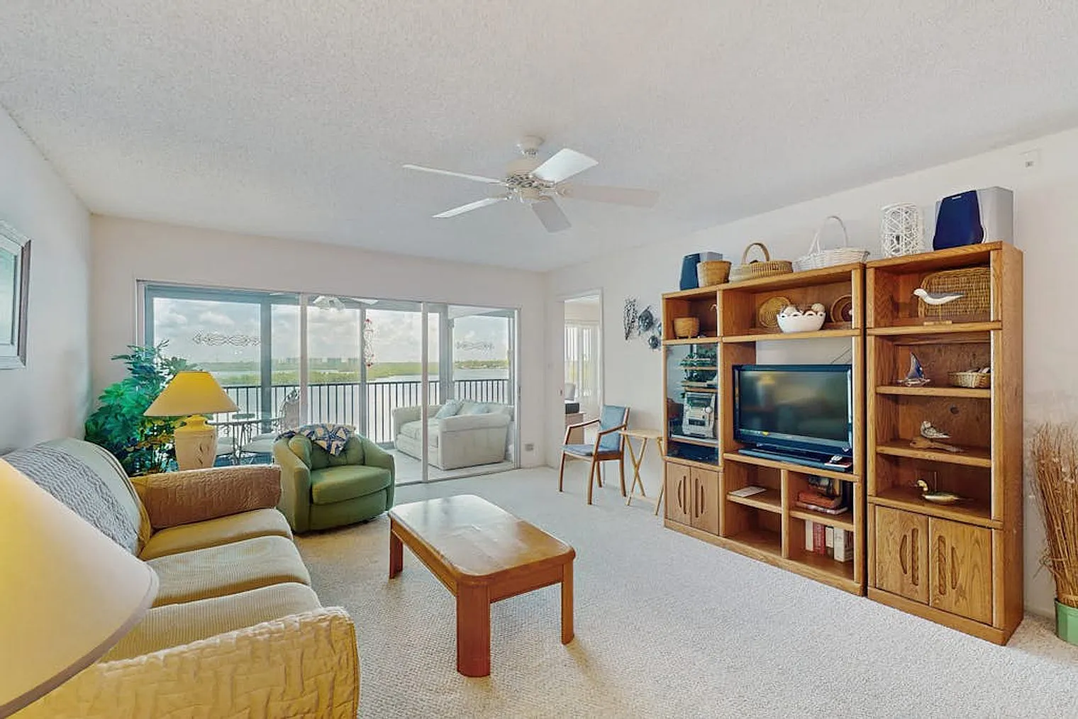 2 bed, 2.0 bath, 1087 sqft, $3,186 — Photo 3