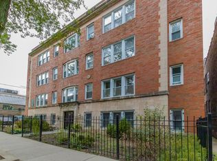 738 w Briar, Chicago, IL 60657