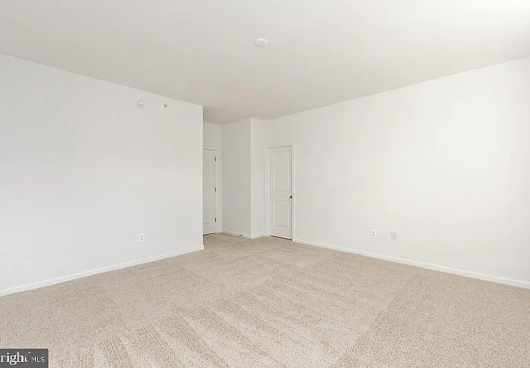 2514 Neabsco Common Pl — Photo 6
