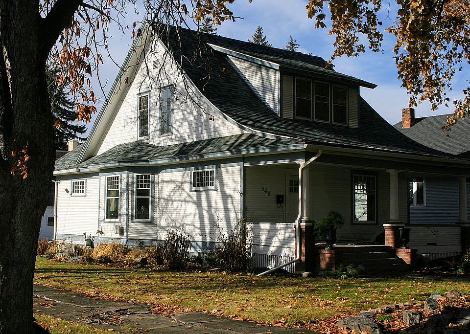 542 1st Ave E Kalispell MT Zillow