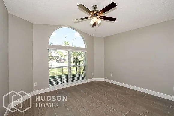 11220 Huxley Ave — Photo 12
