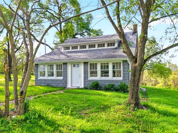 127 Rose Rd, Mount Pleasant, PA 15666