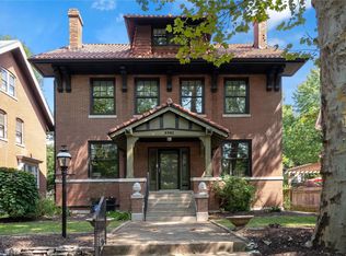 6301 Waterman Ave, Saint Louis, MO 63130