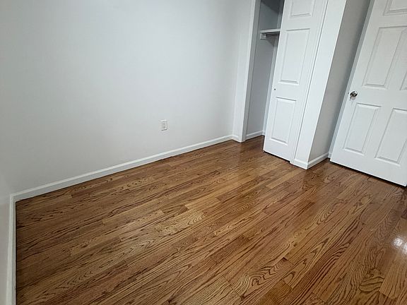 5th image of 4203 College Point Blvd #3F