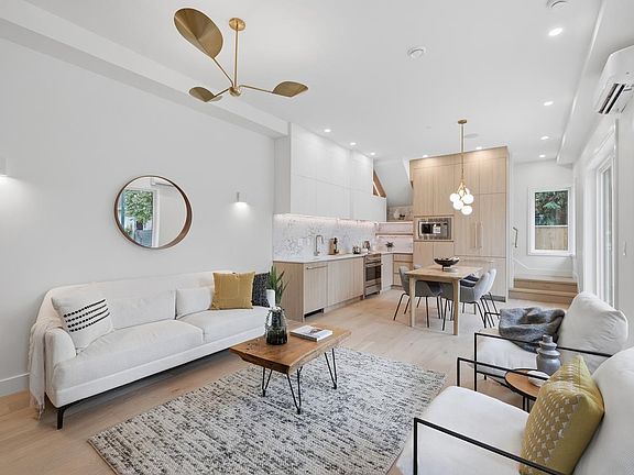 5th image of 2511 Kitchener St #1