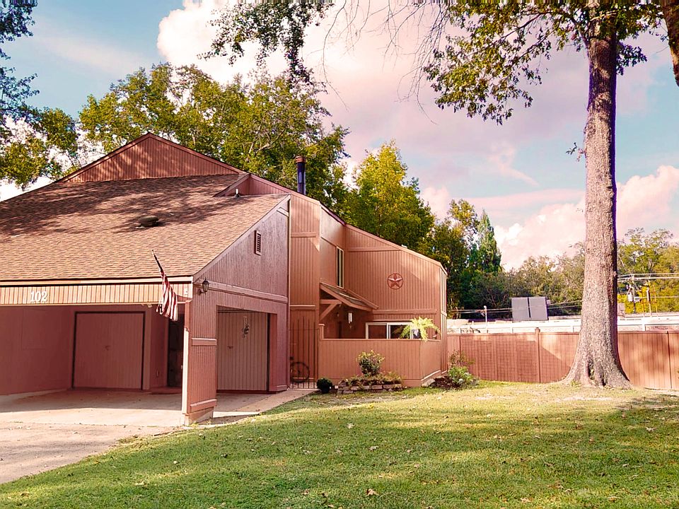 1st image of 102 Kings Way