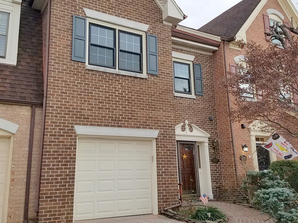 1st image of 6307 Chaucer View Cir