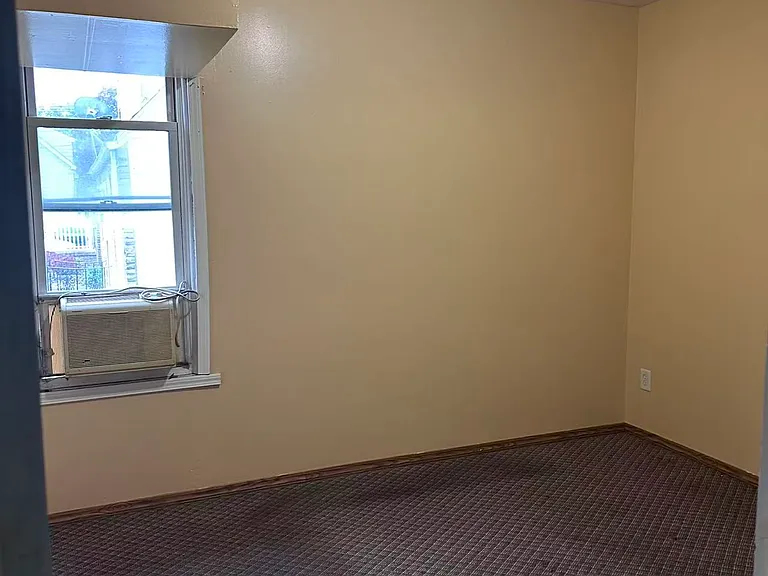 148 Crisfield Ave #2 — Photo 7