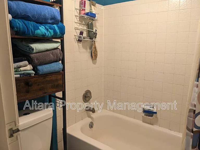 2880 S Locust St #N100 — Photo 12