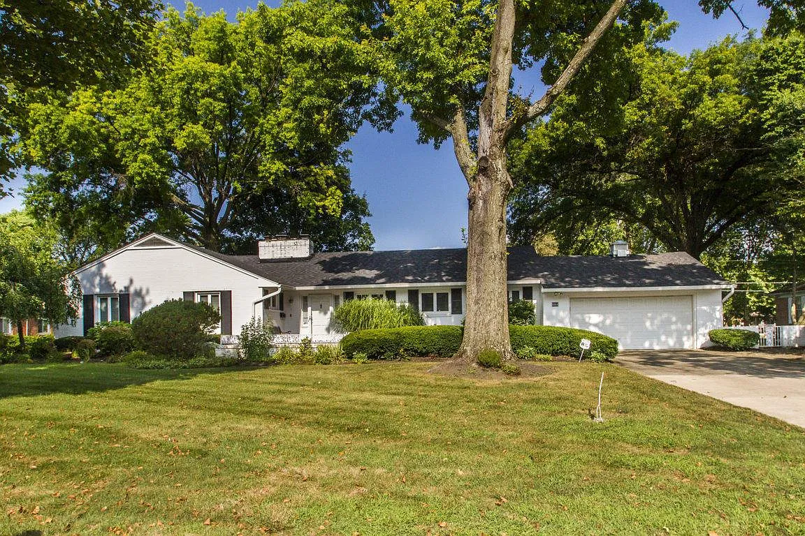 1351 Haddon Rd photo 1