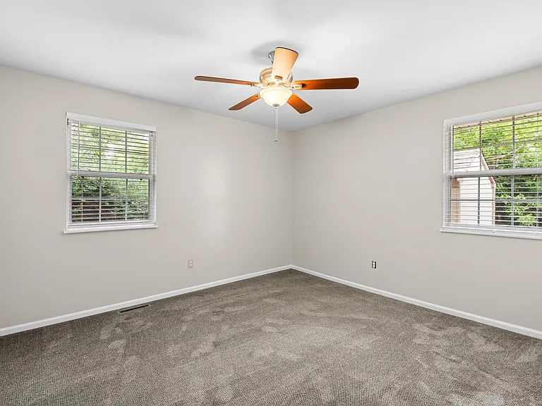 5261 Meade St — Photo 15