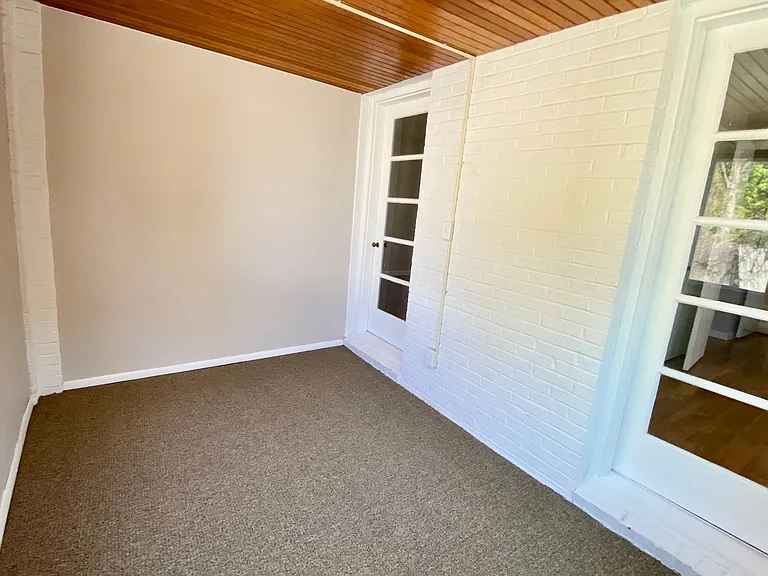 Bonus 3rd Room