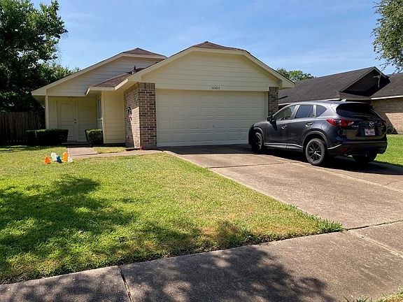 2nd image of 10611 Grand Pines Dr