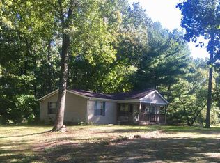 49 Oak Tree Ln, Springville, IN 47462