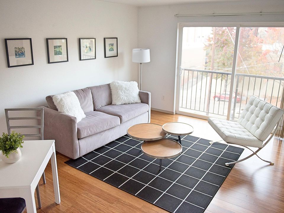 1st image of 323 Queen Anne Ave N APT 417