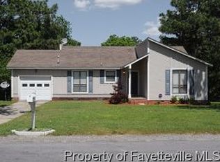 5964 Brookcliff Rd, Fayetteville, NC 28304