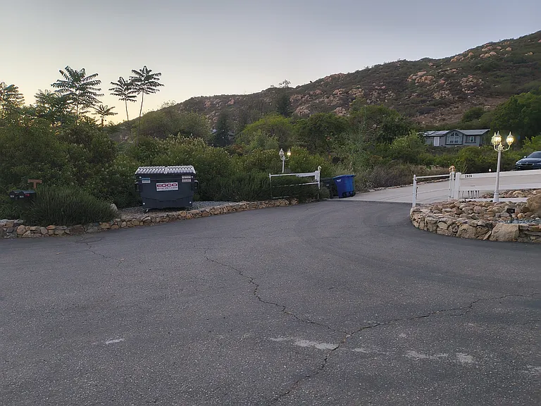 2828 La Cresta Rd — Photo 52