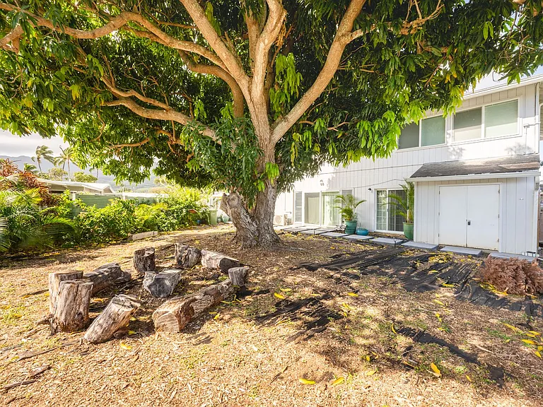 771 Akumu St — Photo 15