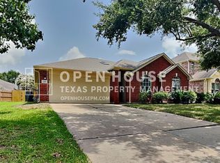 3318 Noble Hollow Dr, Sugar Land, TX 77498