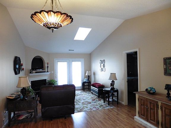 5th image of 103 Saint Kitts Ct