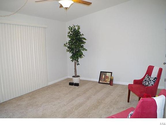 2nd image of 1160 Apache Dr