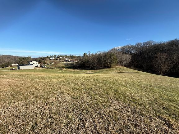 4th image of 114 Brookstone Rd