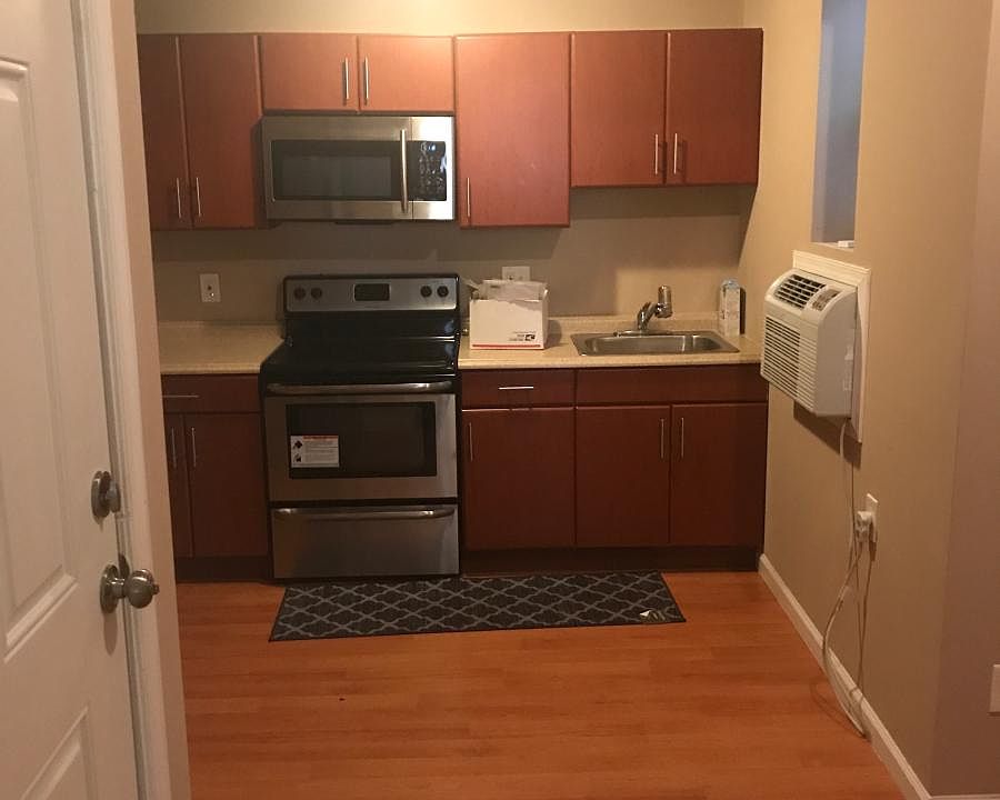 1st image of 1424 W York St #1