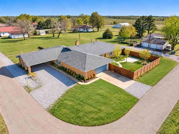 525 Clyde Dr, Braman, OK 74632
