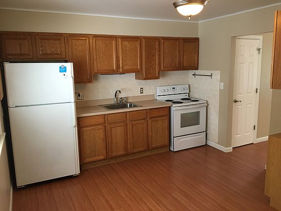 5th image of 14808 Myola Ave