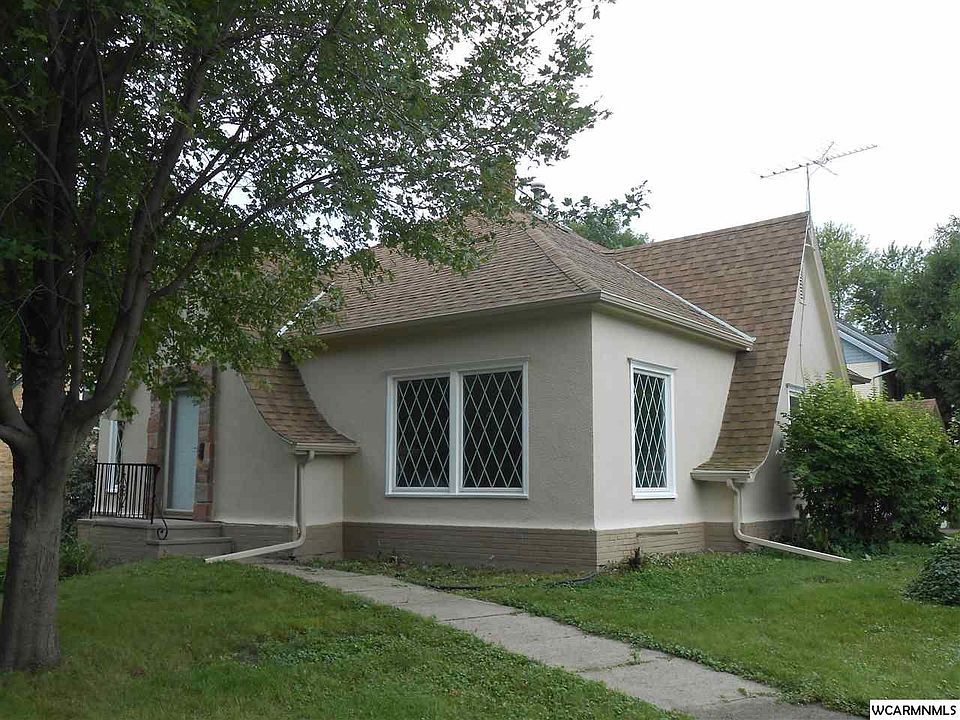 1st image of 405 Woodland Ave