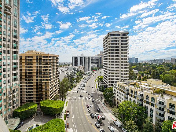 2nd image of 10560 Wilshire Blvd APT 1101