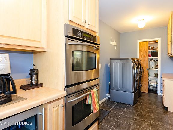 5th image of 861 Winmoor Dr