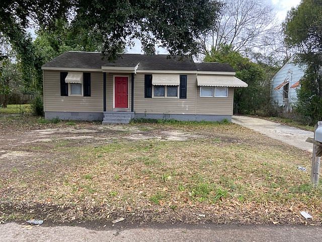 1st image of 107 Meadowdale Dr