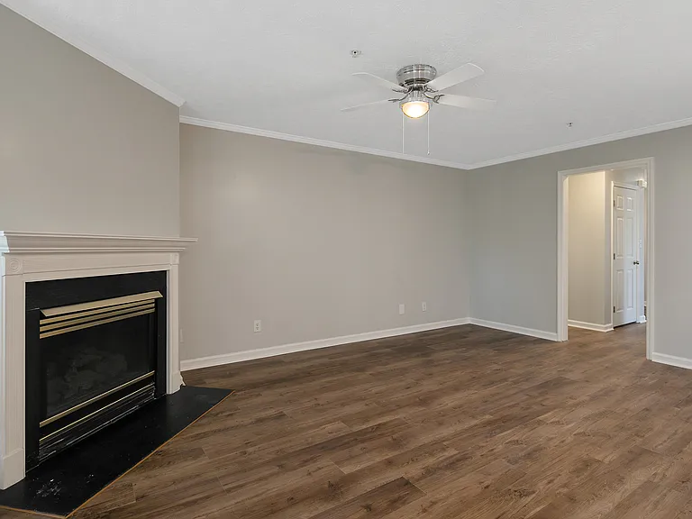 295 Warton Ln #7 — Photo 30