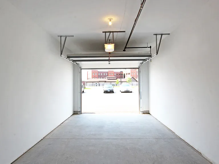 Parkview East — Photo 14