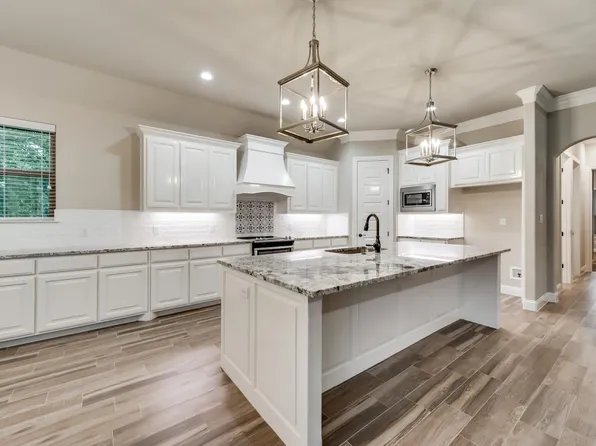 8140 Money Ln, Fort Worth, TX 76126