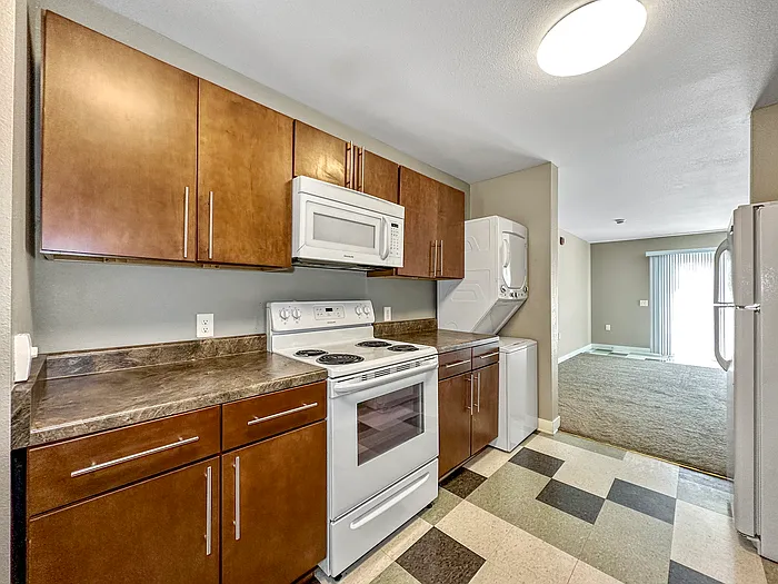 2440 SW 9th St #5 — Photo 9