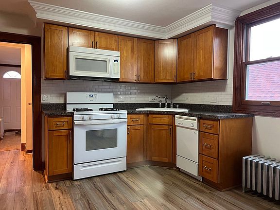5th image of 5617 N Miltimore Ave #2