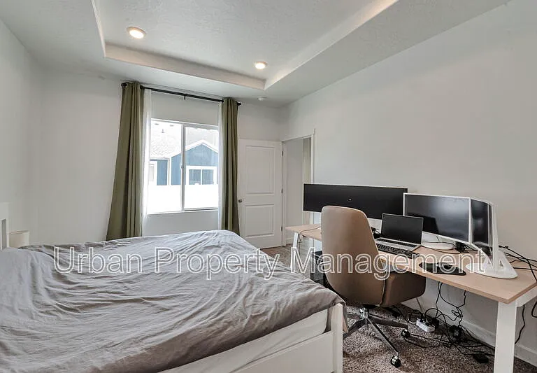 3761 W 620 N — Photo 28