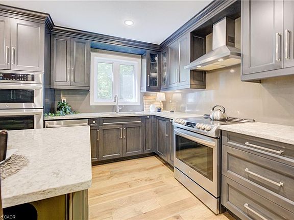 5th image of 7664 Maltby Rd E