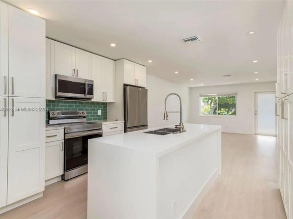 1421 NE 30th Ct #1412