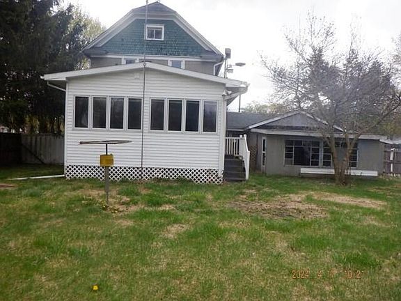 5th image of 907 Lum Ave