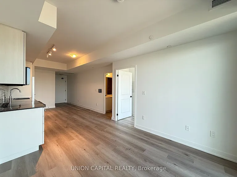 2075 Lakeshore Rd #2408 — Photo 14