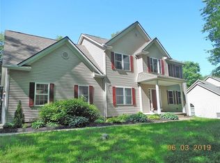 2578 Wright Rd, Akron, OH 44320