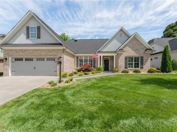 2725 Zuni Ct, Winston Salem, NC 27106