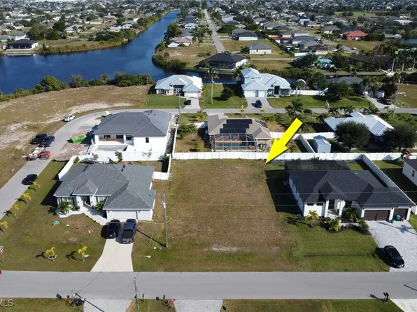 127 SW 31st Pl, Cape Coral, FL 33991