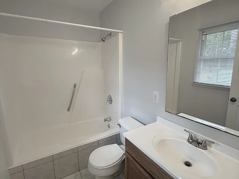 1025 Carolina Rd #W1 — Photo 17