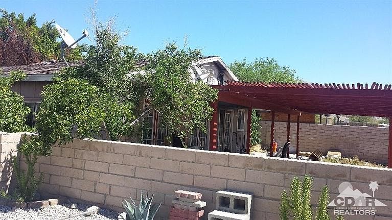 2nd image of 66375 Cactus Dr